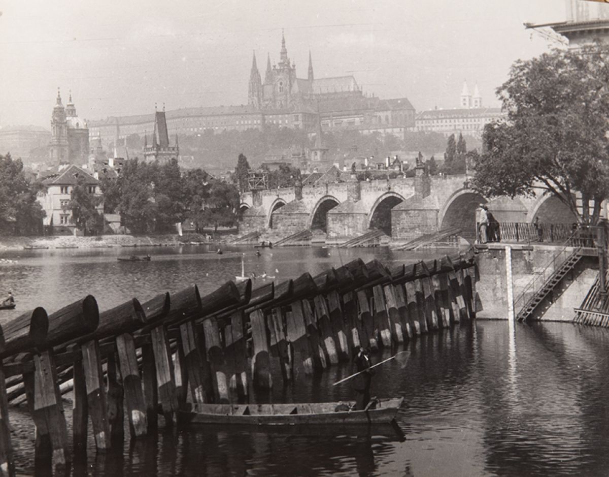 Drahomír Josef Růžička Pražské panorama Sbírka pro Gutfreunda